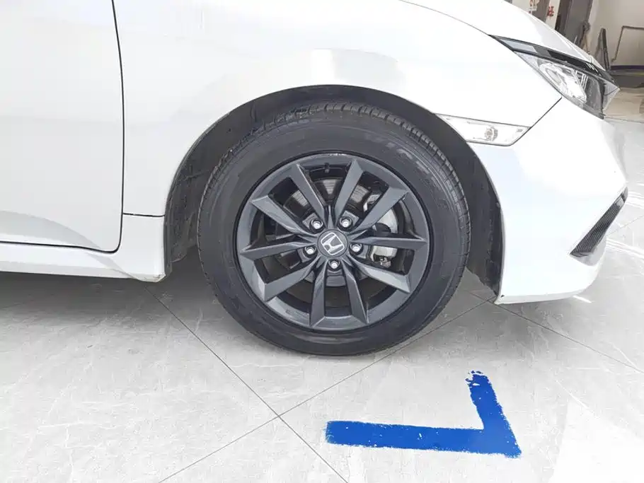 Honda Civic — миниатюра 6