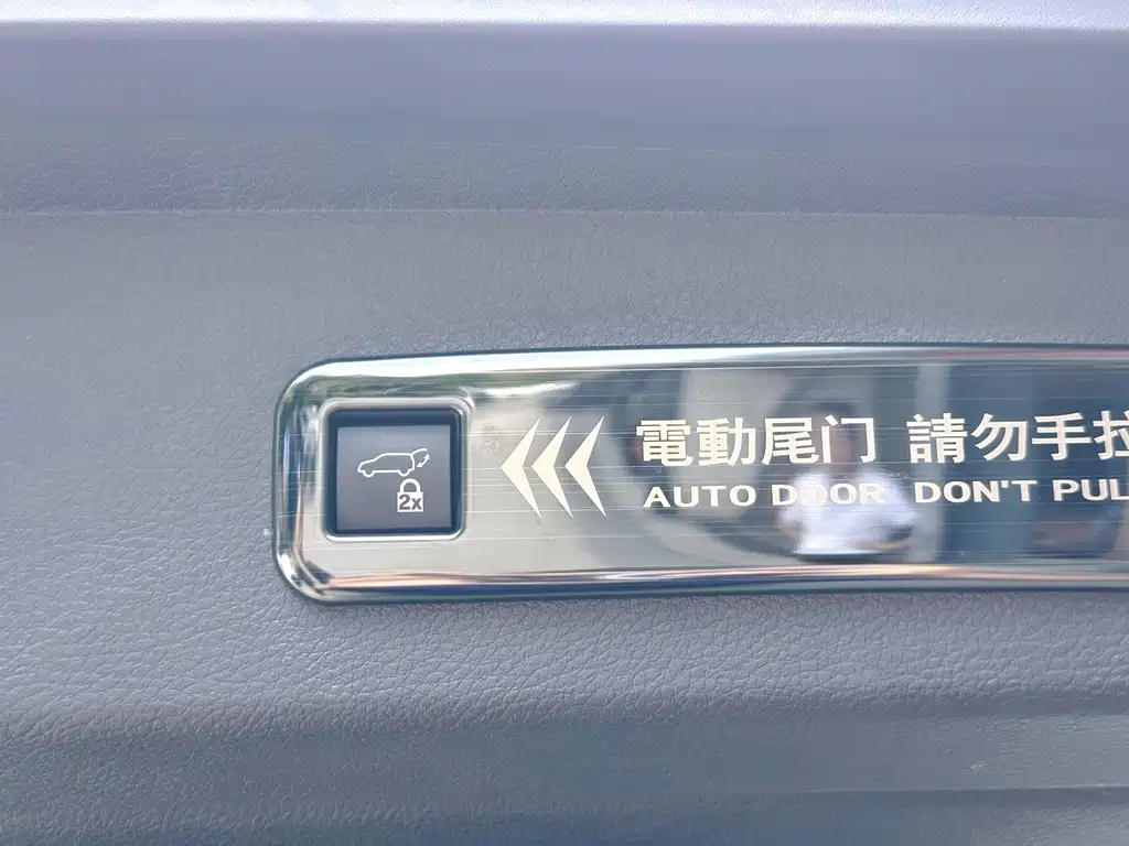 Toyota Sienna — миниатюра 25