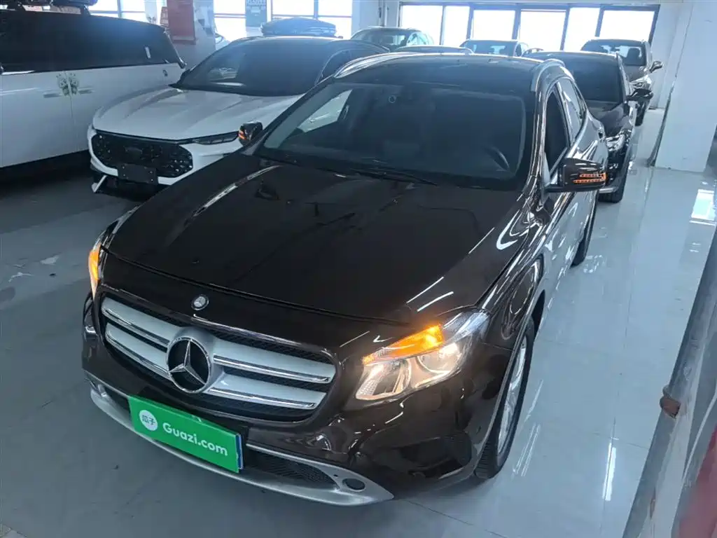 Mercedes-Benz GLA 2016 GLA 200 Fashion