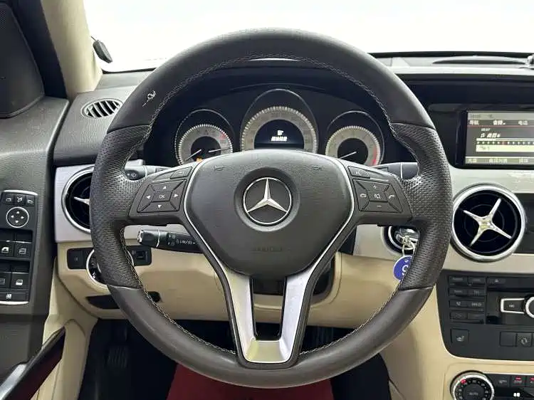 Mercedes-Benz GLK-Class — миниатюра 13