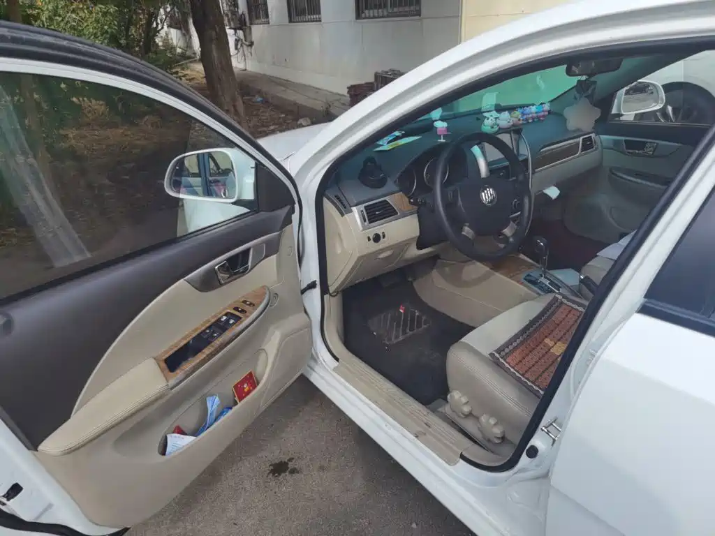 Buick Excelle — миниатюра 17