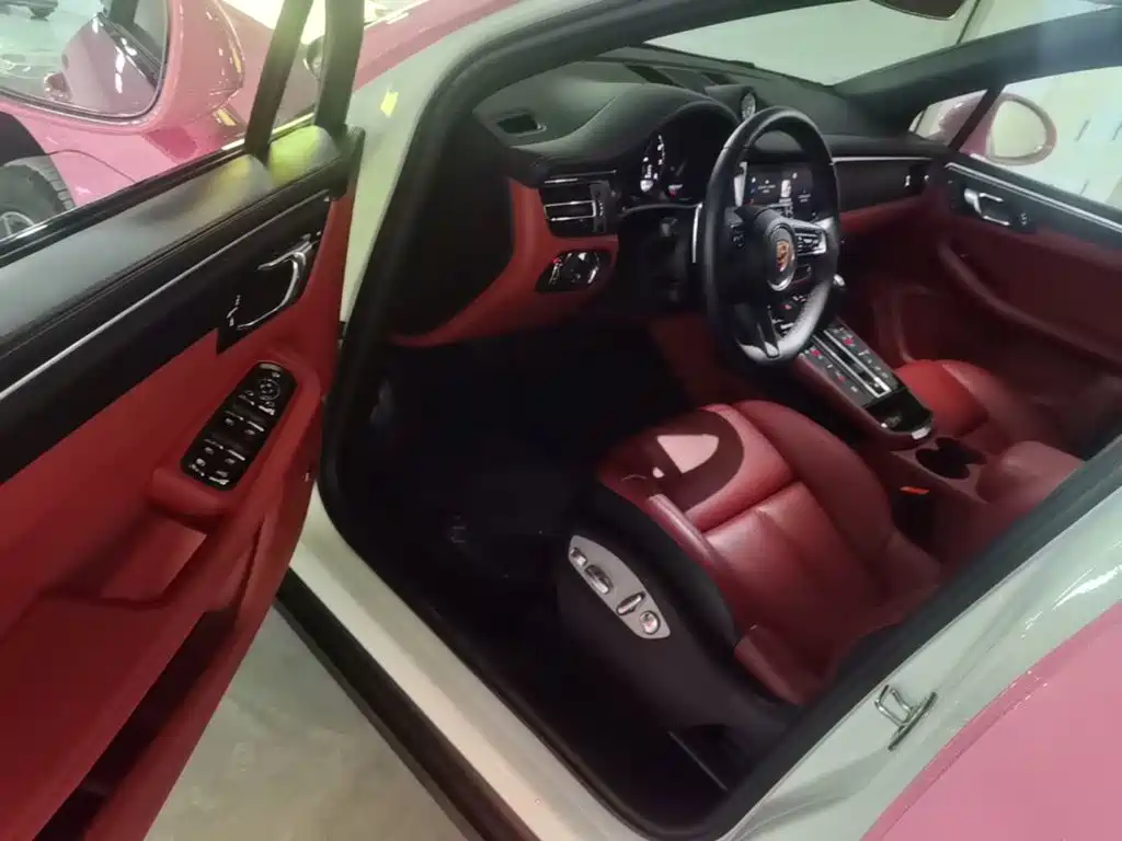 Porsche Macan — миниатюра 16