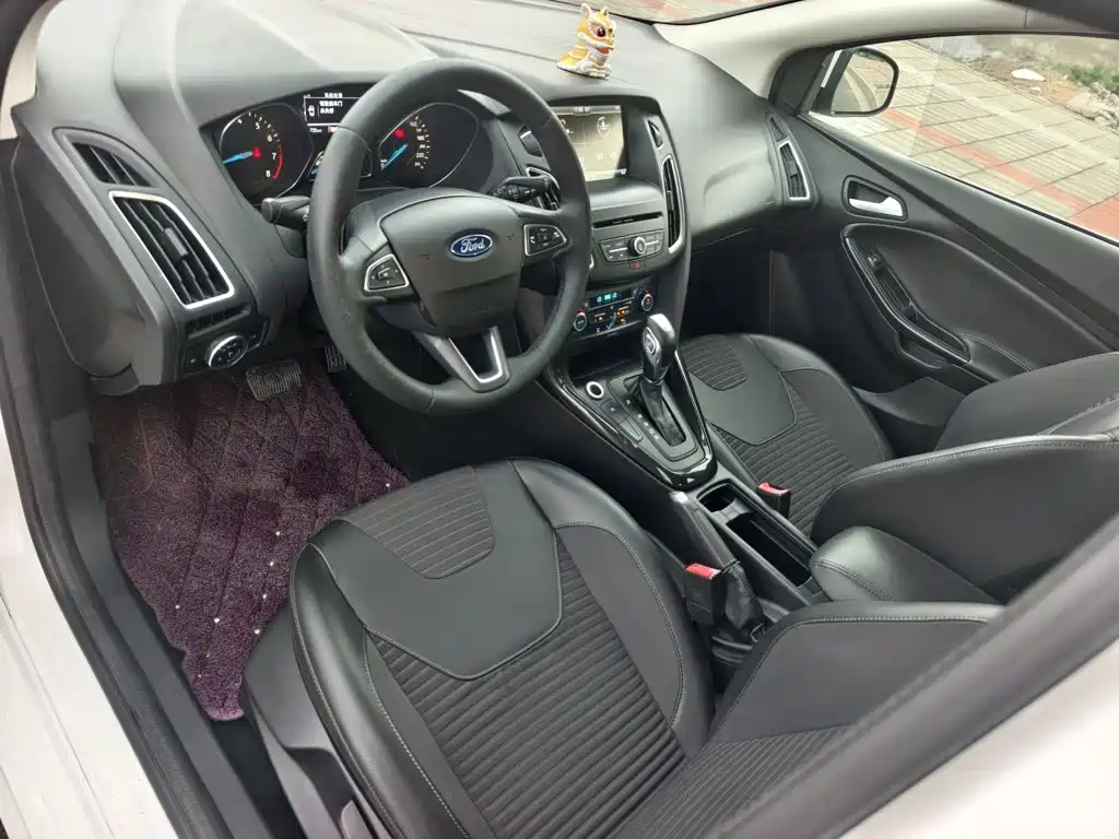 Ford Focus — миниатюра 12