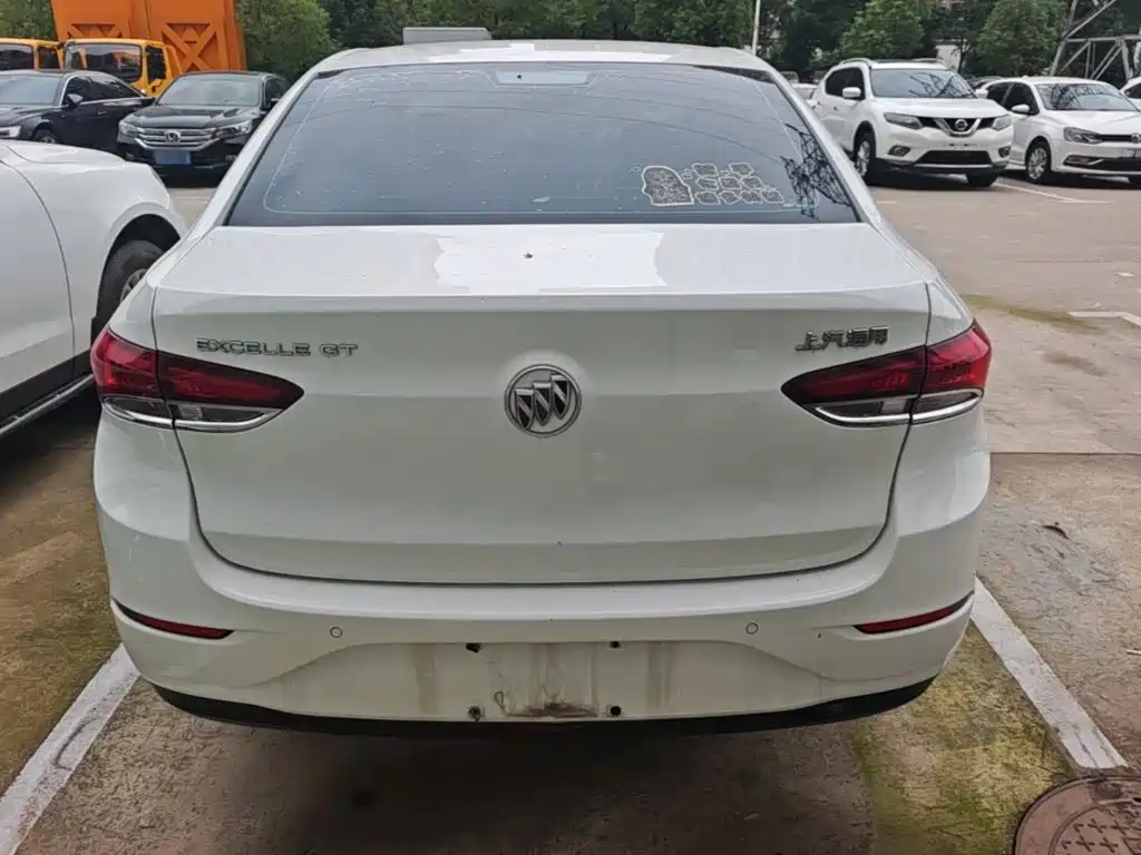 Buick Excelle — миниатюра 6