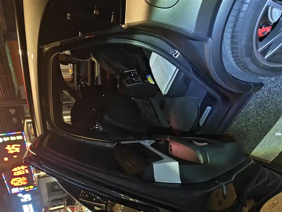 PORSCHE CAYENNE NEW ENERGY