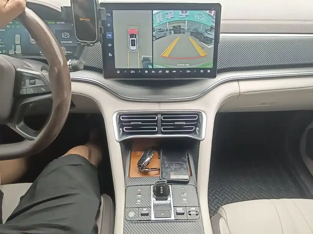 BYD PLUS New Energy — миниатюра 14