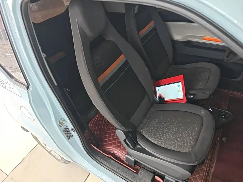 Wuling MINIEV — миниатюра 25
