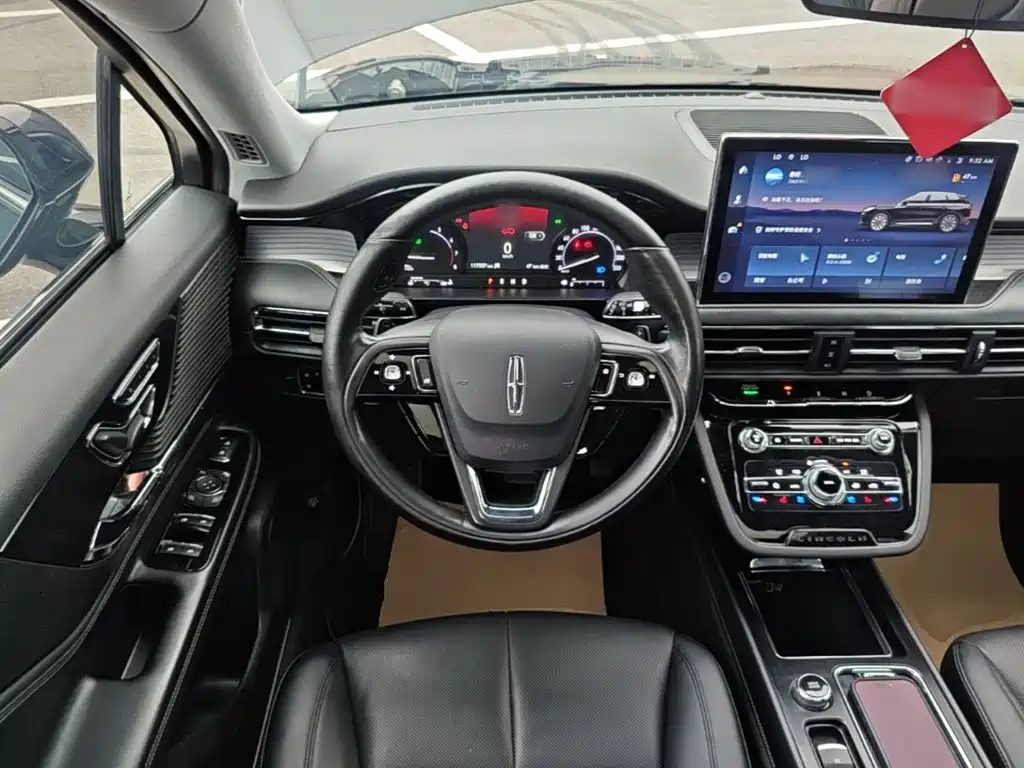 Lincoln Corsair — миниатюра 11
