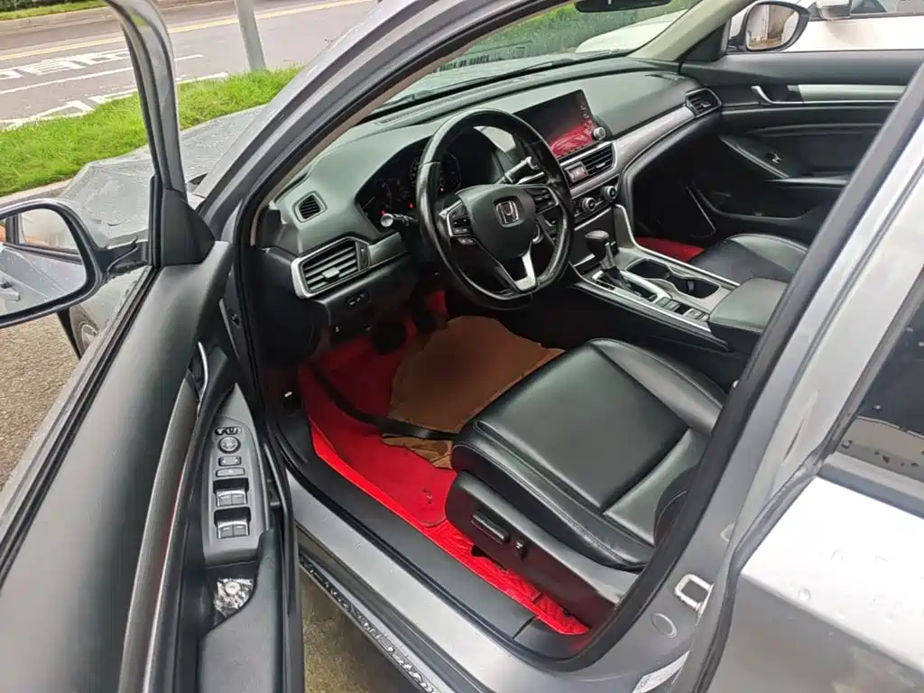 Honda Accord — миниатюра 16