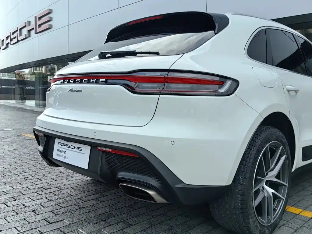 Porsche Macan — миниатюра 14