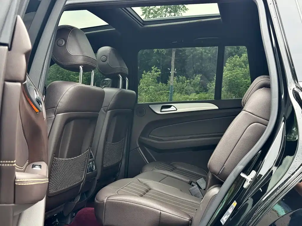 Mercedes-Benz GLS — миниатюра 8