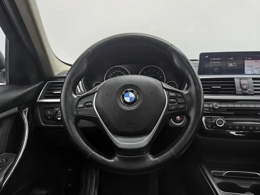BMW 3 Series — миниатюра 11