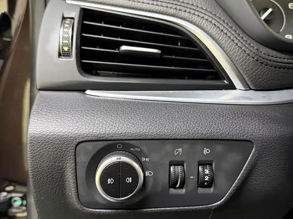 Borgward BX7 — миниатюра 23