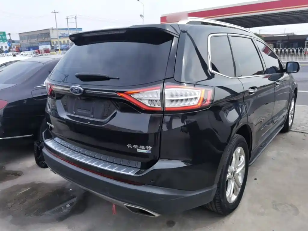 Ford Edge — миниатюра 7