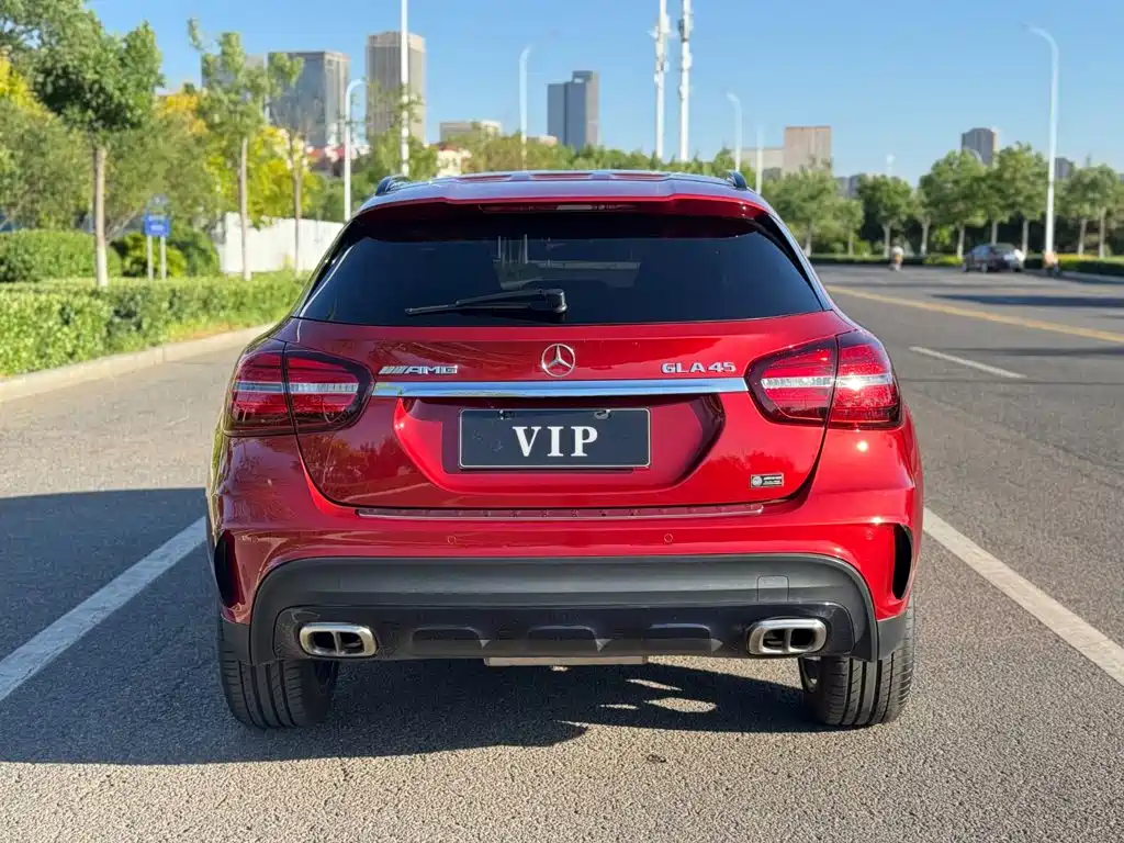 Mercedes-Benz GLA — миниатюра 8