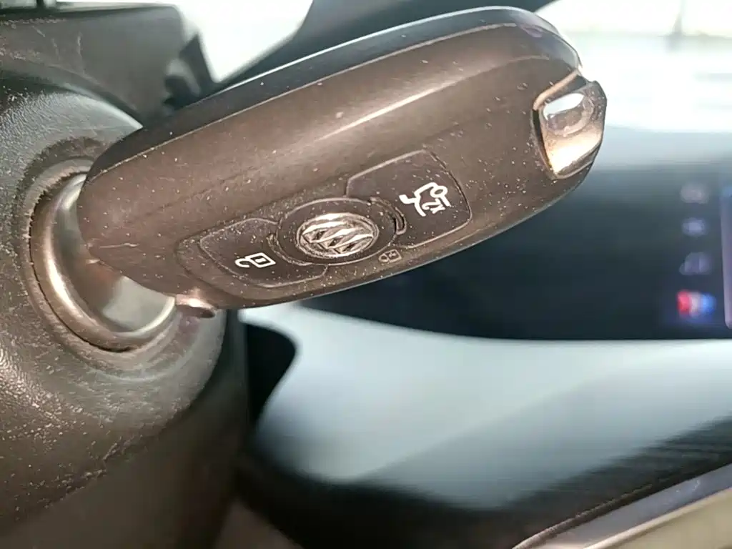 Buick Verano — миниатюра 9