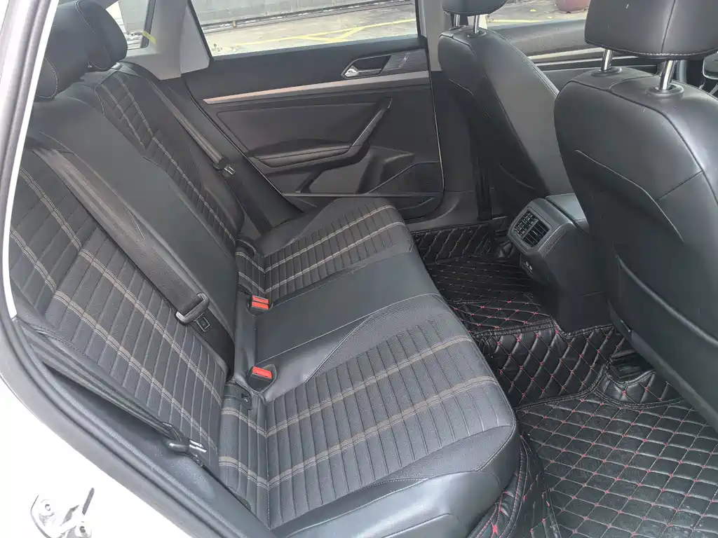 Volkswagen Lavida — миниатюра 13
