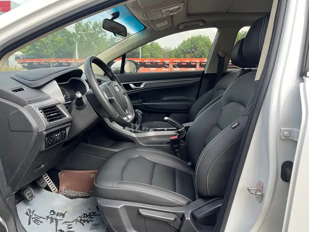 Geely Emgrand GS — миниатюра 7