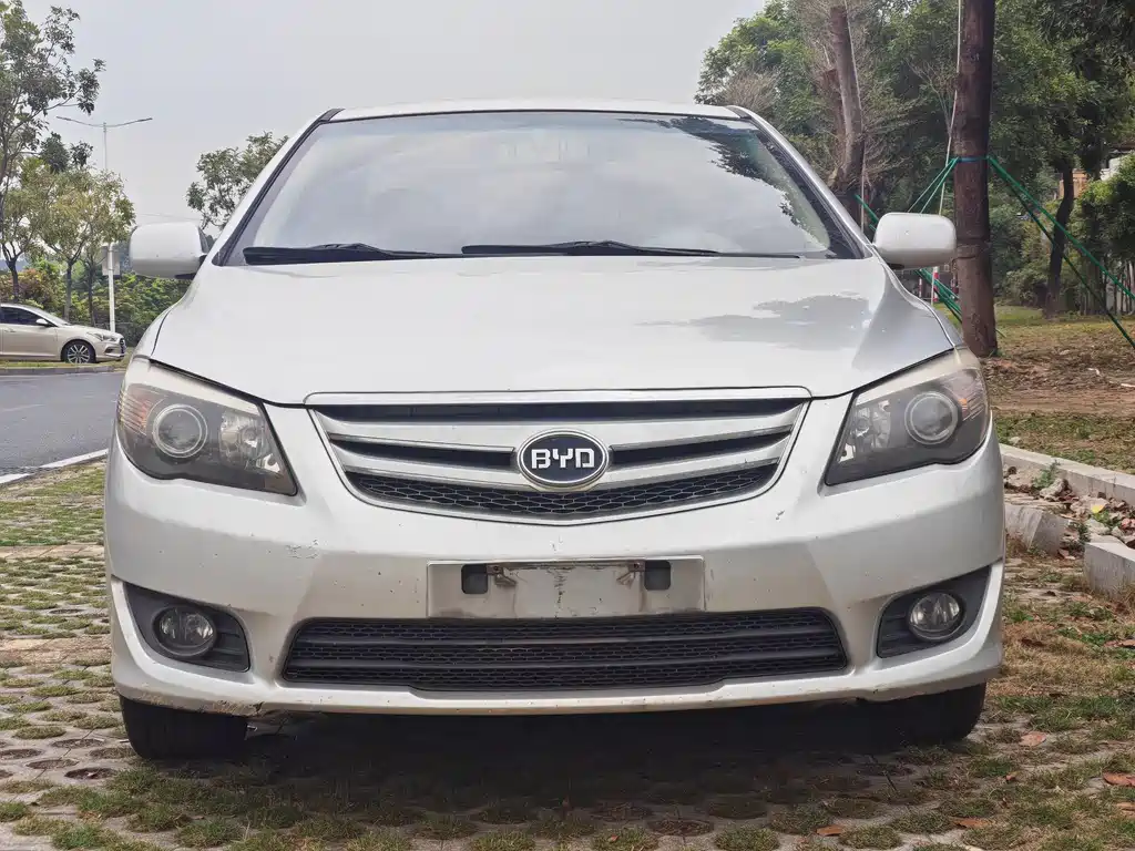 BYD L3 2012 1.5L MT Comfort