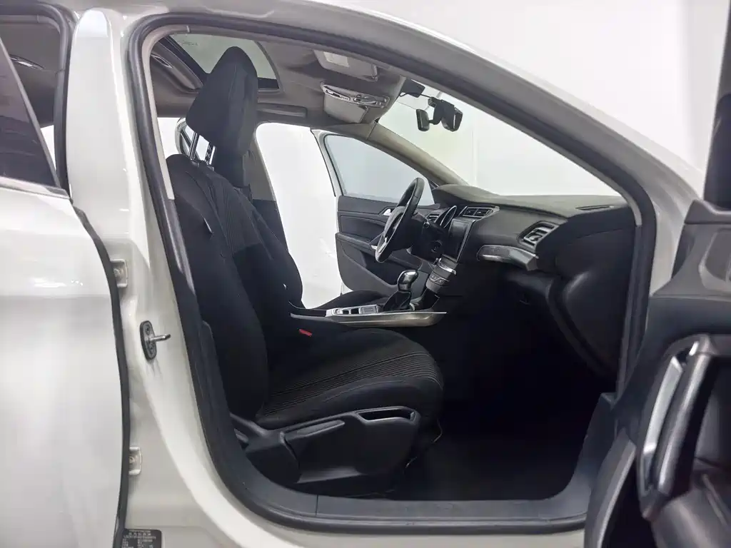 Peugeot 408 — миниатюра 14