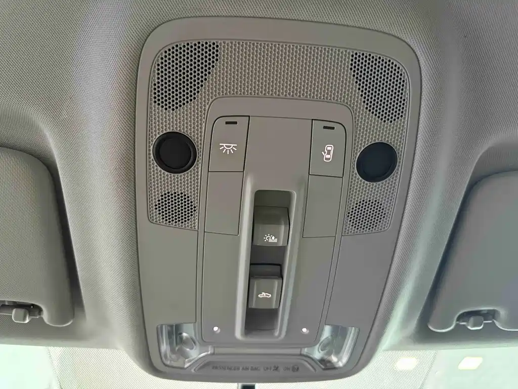 Audi Q3 — миниатюра 12