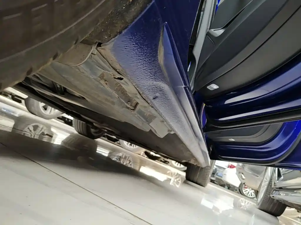 Audi A4L — миниатюра 21