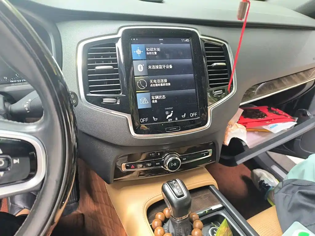 Volvo XC90 — миниатюра 9