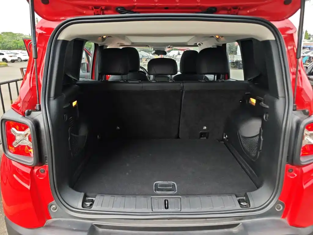 Jeep Renegade — миниатюра 19