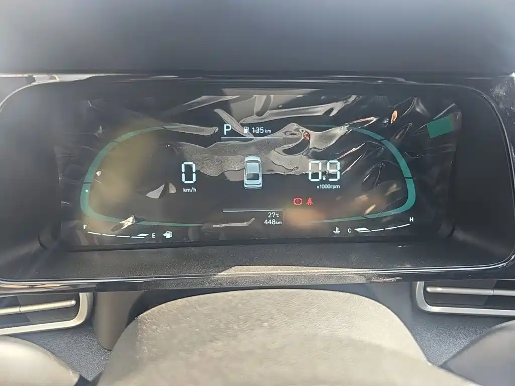 Hyundai Elantra — миниатюра 7