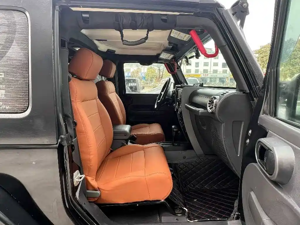 Jeep Wrangler — миниатюра 10