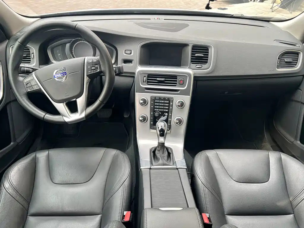 Volvo S60 — миниатюра 11