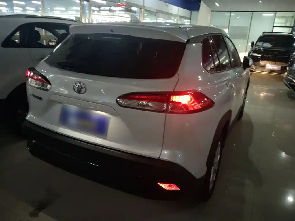 Toyota Frontlander — миниатюра 7