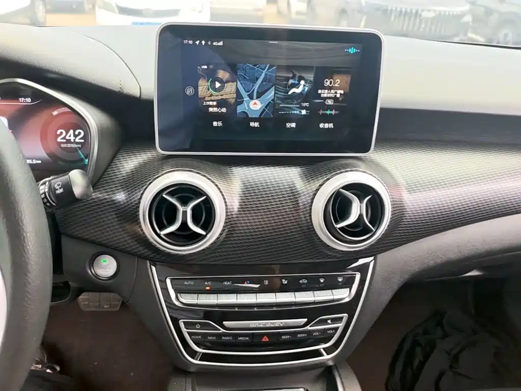 BAIC EU5 — миниатюра 13