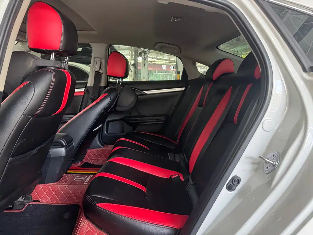 Honda Civic — миниатюра 8