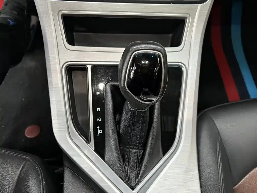 Geely Vision — миниатюра 12