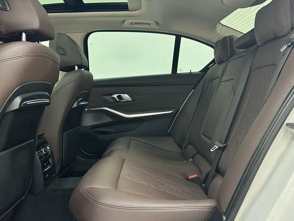 BMW 3 Series — миниатюра 9