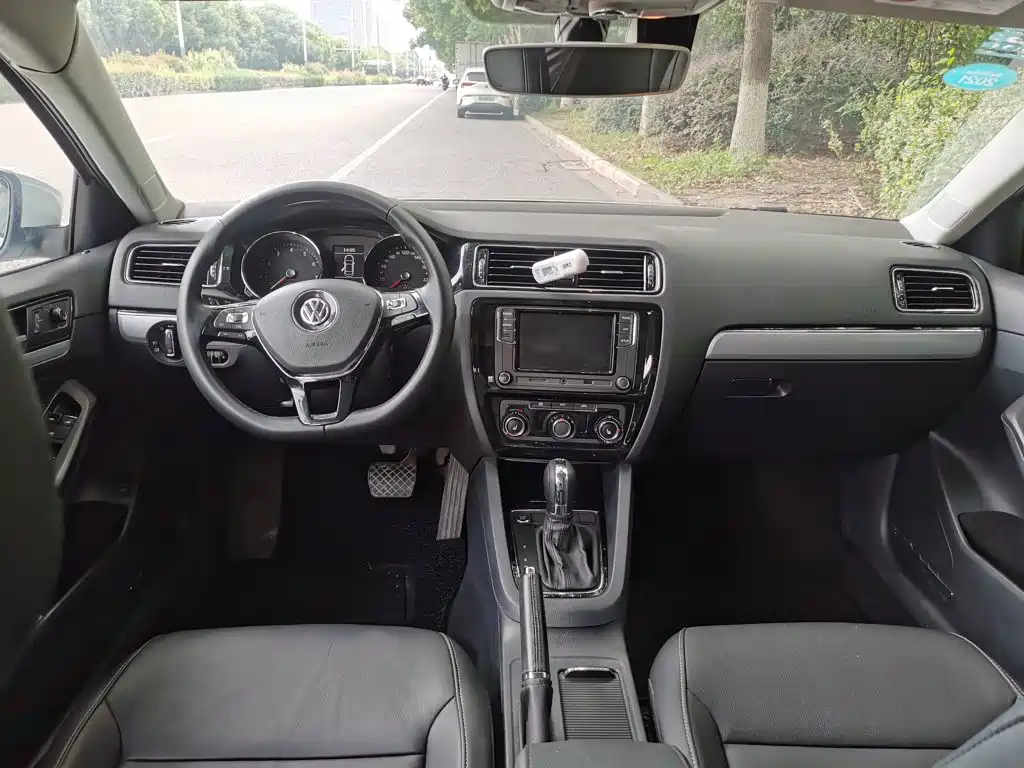 Volkswagen Sagitar — миниатюра 10