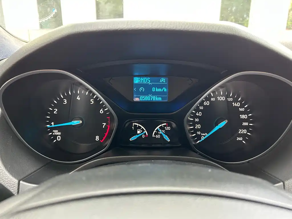 Ford Focus — миниатюра 10