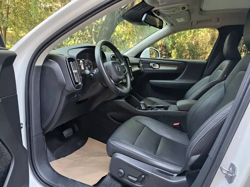 Volvo XC40 2020 T3 Luxury
