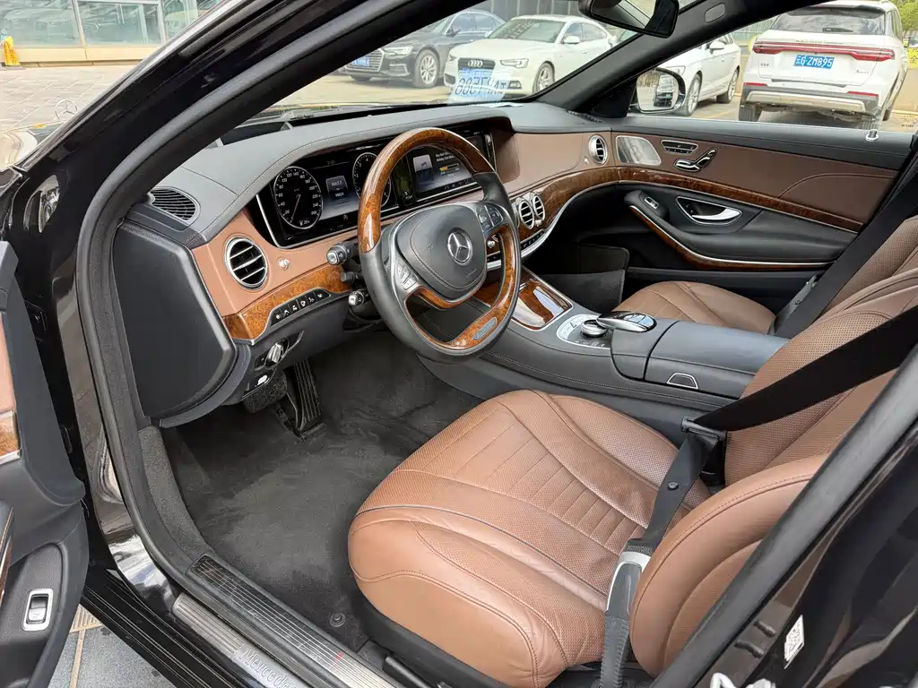 Mercedes-Benz S-Class — миниатюра 3