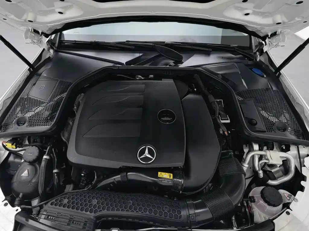 Mercedes-Benz C-Class — миниатюра 6