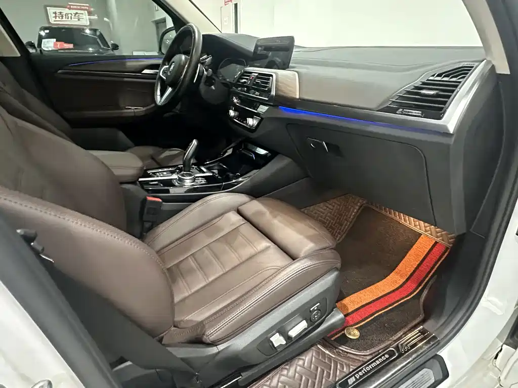BMW X3 — миниатюра 17