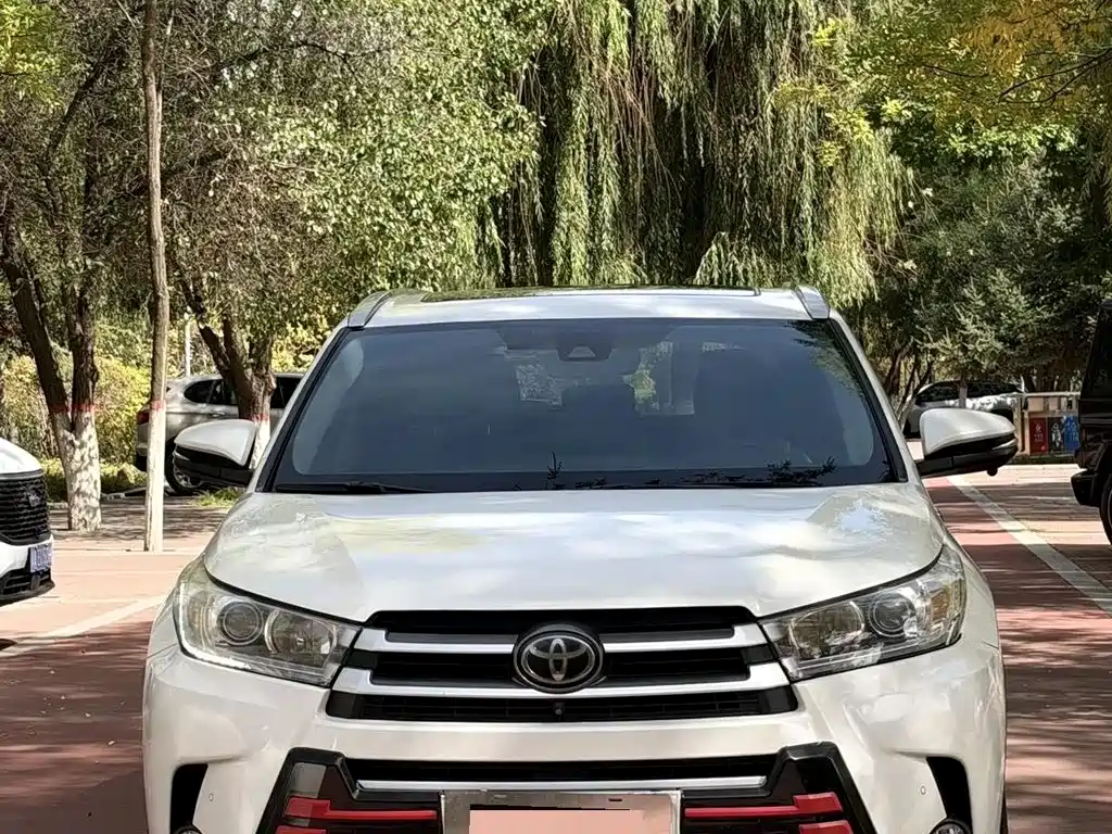 Toyota Highlander — миниатюра 3