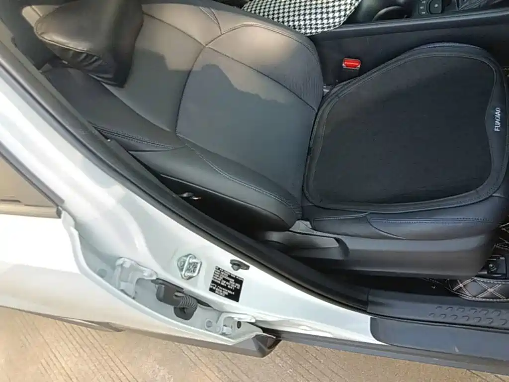 Toyota C-HR — миниатюра 25