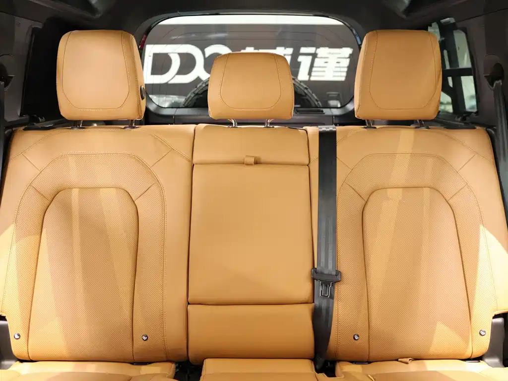 Land Rover Defender — миниатюра 22