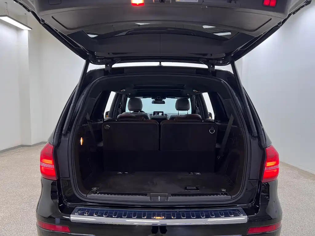 Mercedes-Benz GLS — миниатюра 27