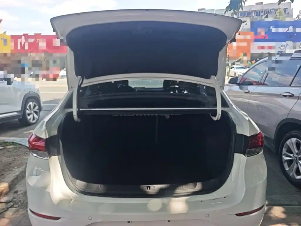 Buick Excelle — миниатюра 19