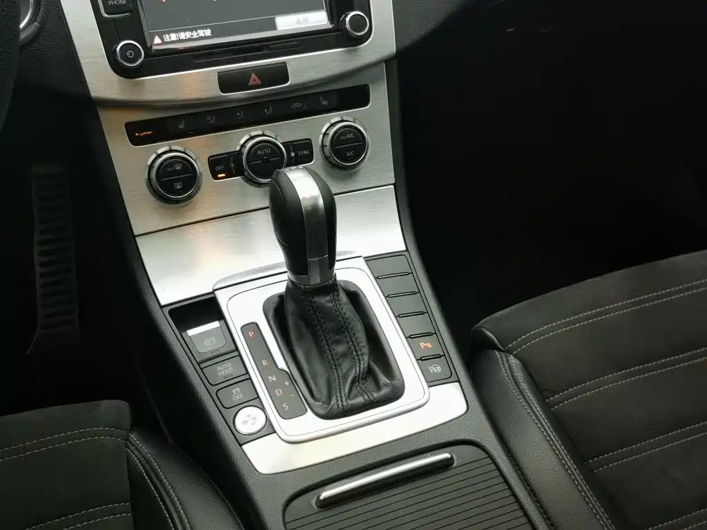 Volkswagen CC — миниатюра 13