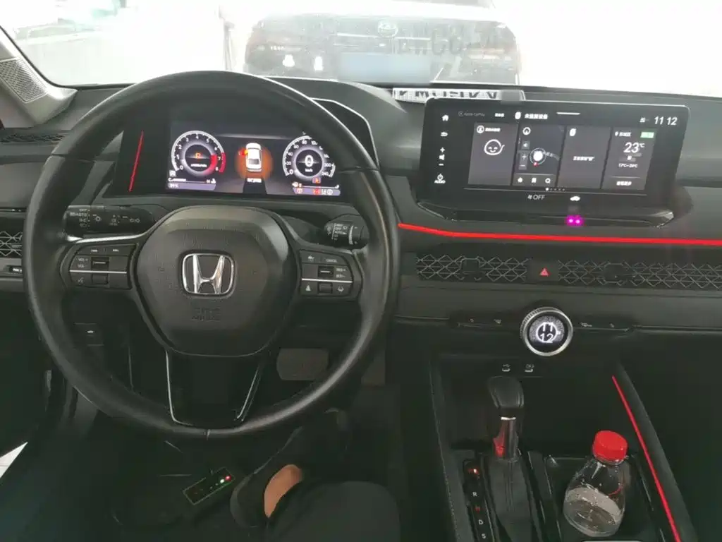Honda Accord — миниатюра 10