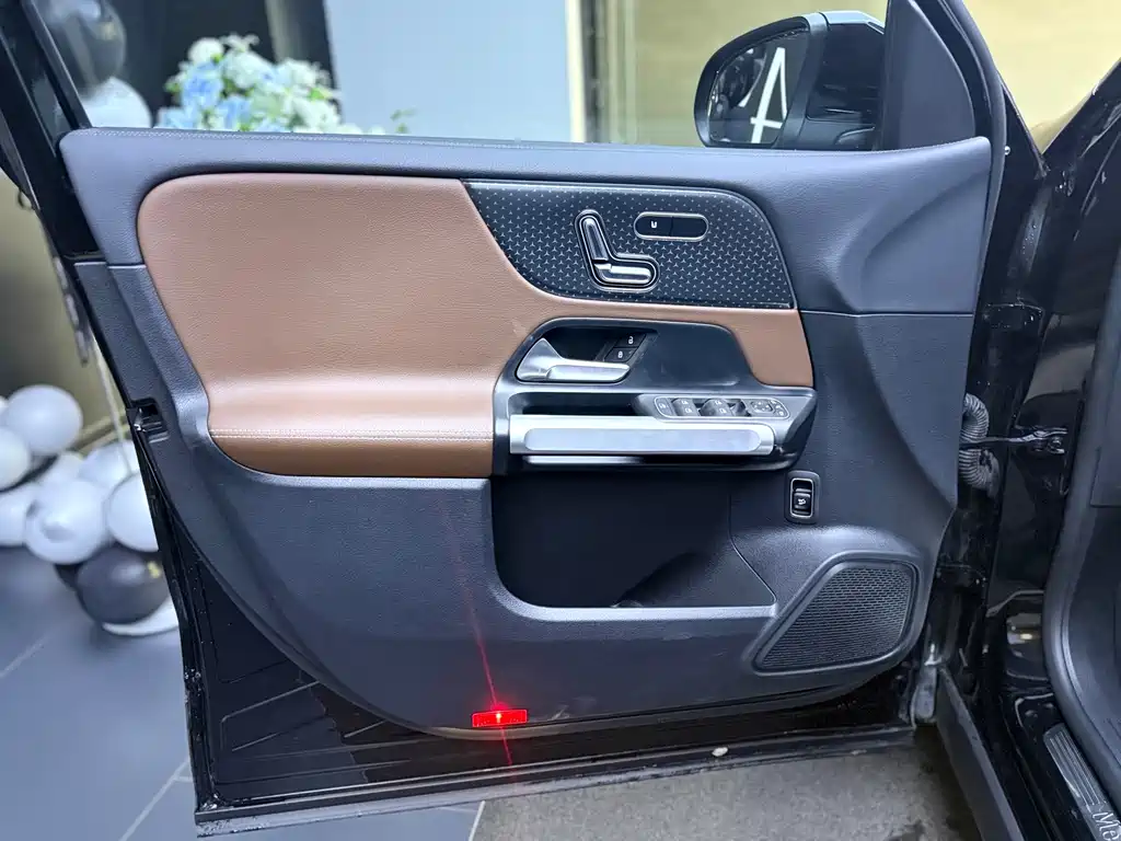 Mercedes-Benz GLB — миниатюра 3